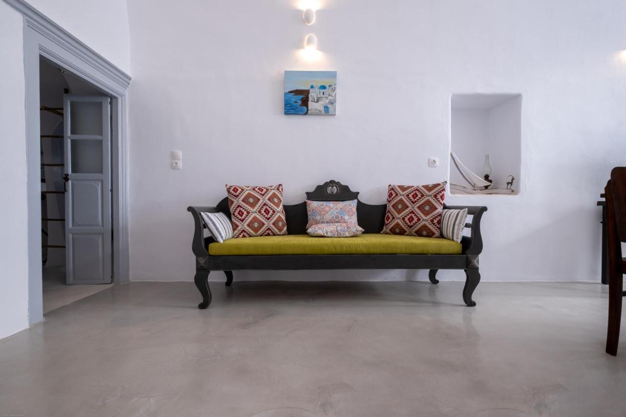 Labyrinth Traditional Houses Pyrgos Kallistis Exterior photo