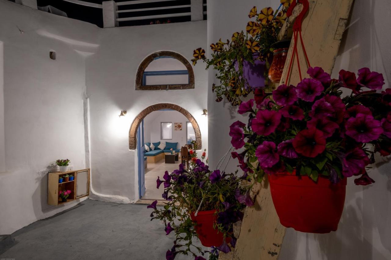 Labyrinth Traditional Houses Pyrgos Kallistis Exterior photo