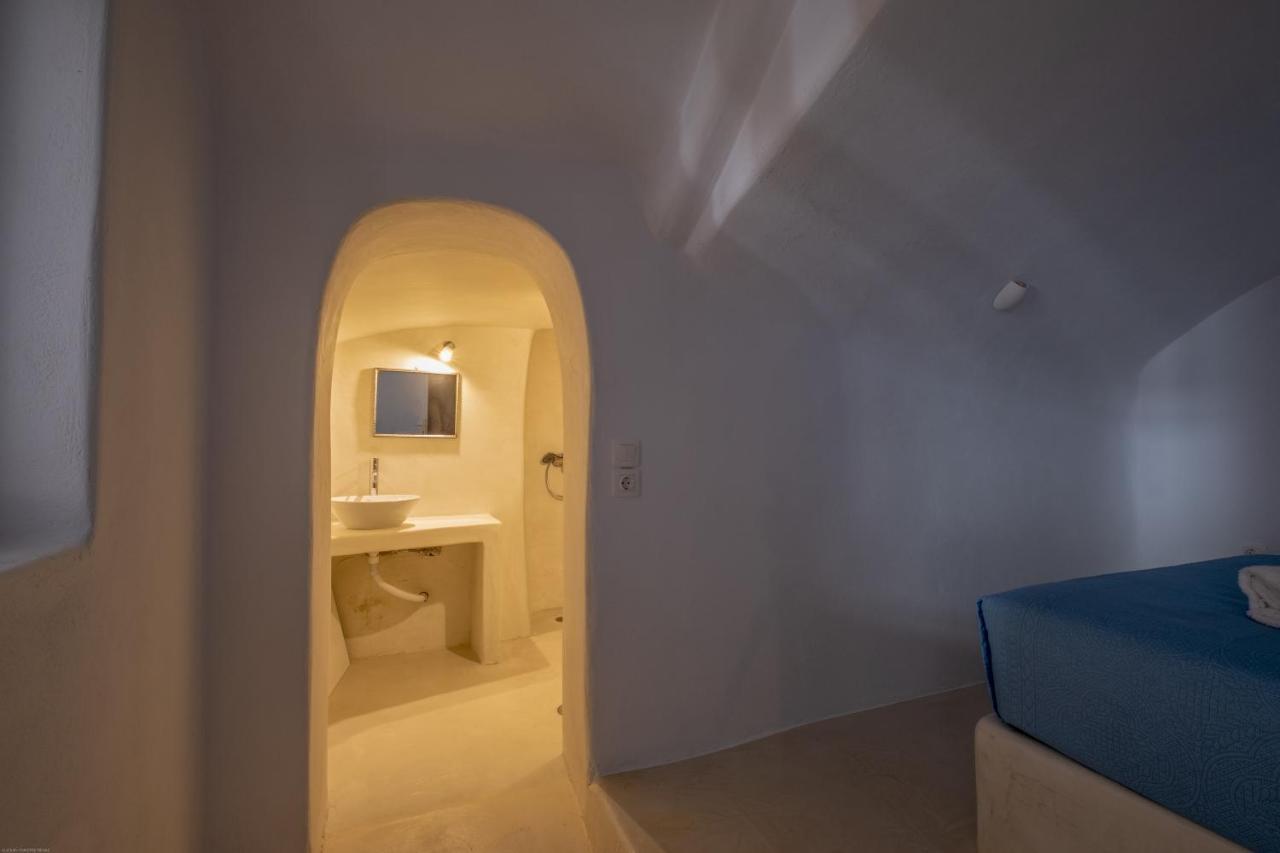 Labyrinth Traditional Houses Pyrgos Kallistis Exterior photo